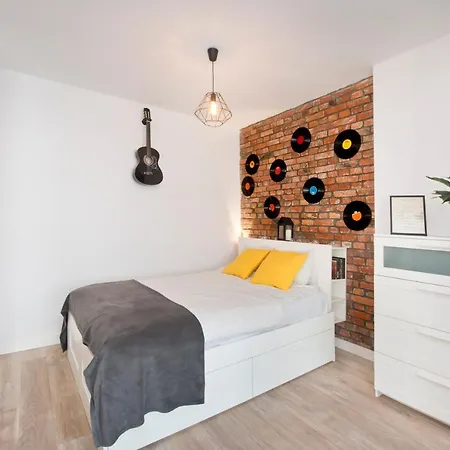 Apartment Soak Up The Old Town From Musician 1898'apt For 4 Gdansk