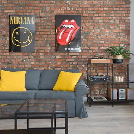 Apartment Soak Up The Old Town From Musician 1898'apt For 4 Danzig